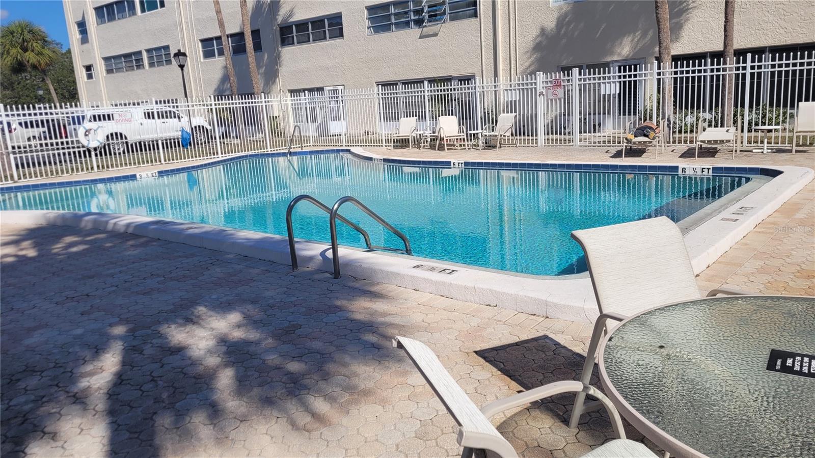 209 NE LINCOLN CIR N #109, ST PETERSBURG, FL, 33702