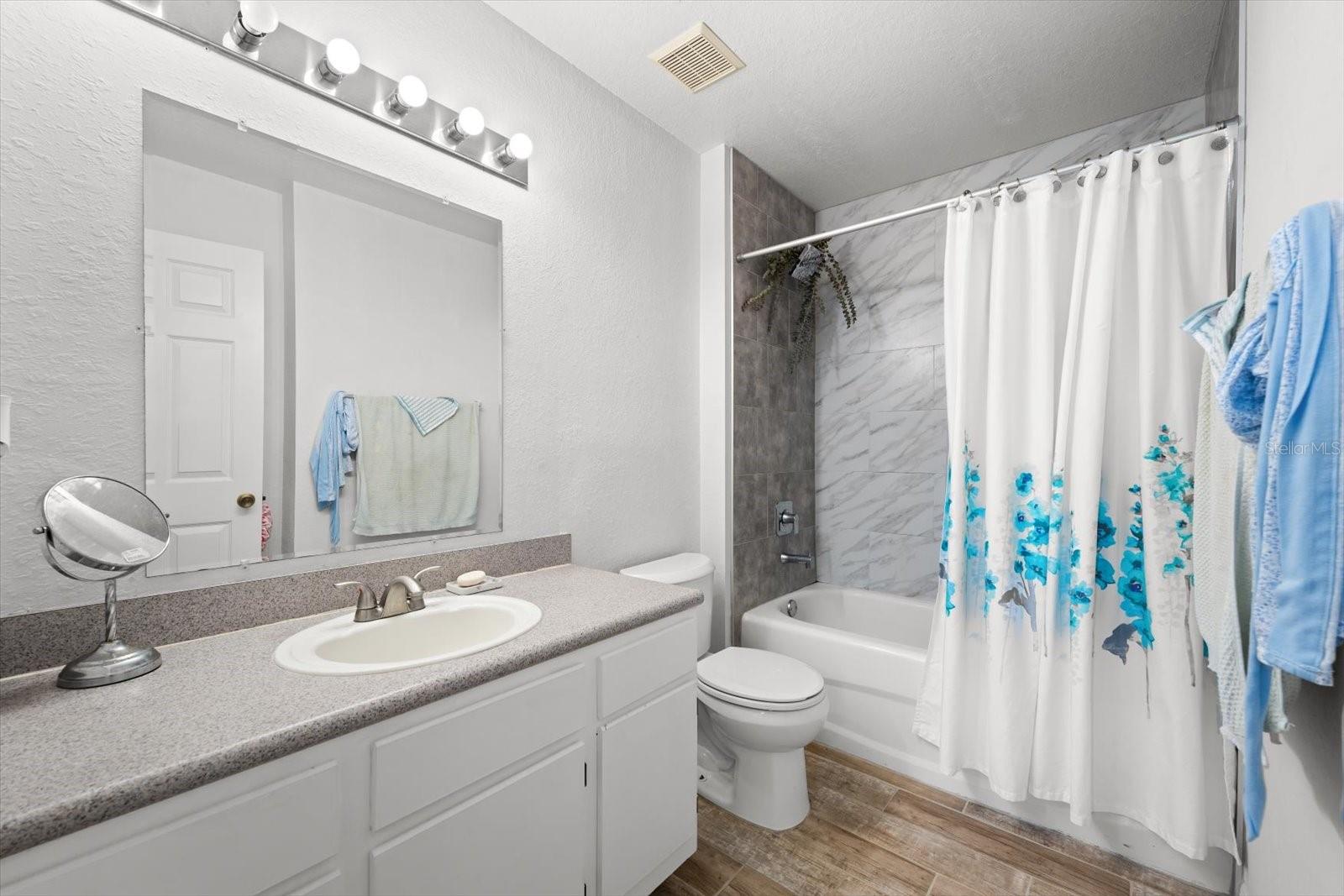 8933 MANOR LOOP #204, LAKEWOOD RANCH, FL, 34202