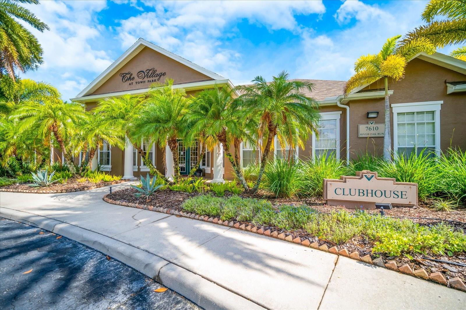 8933 MANOR LOOP #204, LAKEWOOD RANCH, FL, 34202