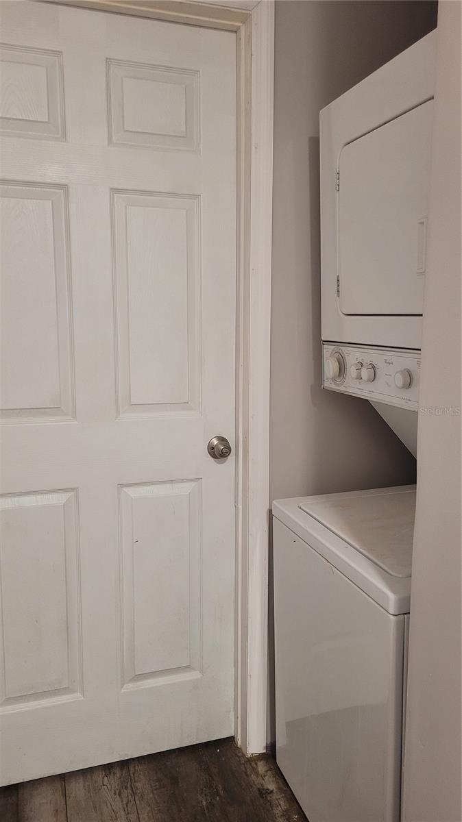 1907 CLEARVIEW LAKE DR, CLEARWATER, FL, 33755