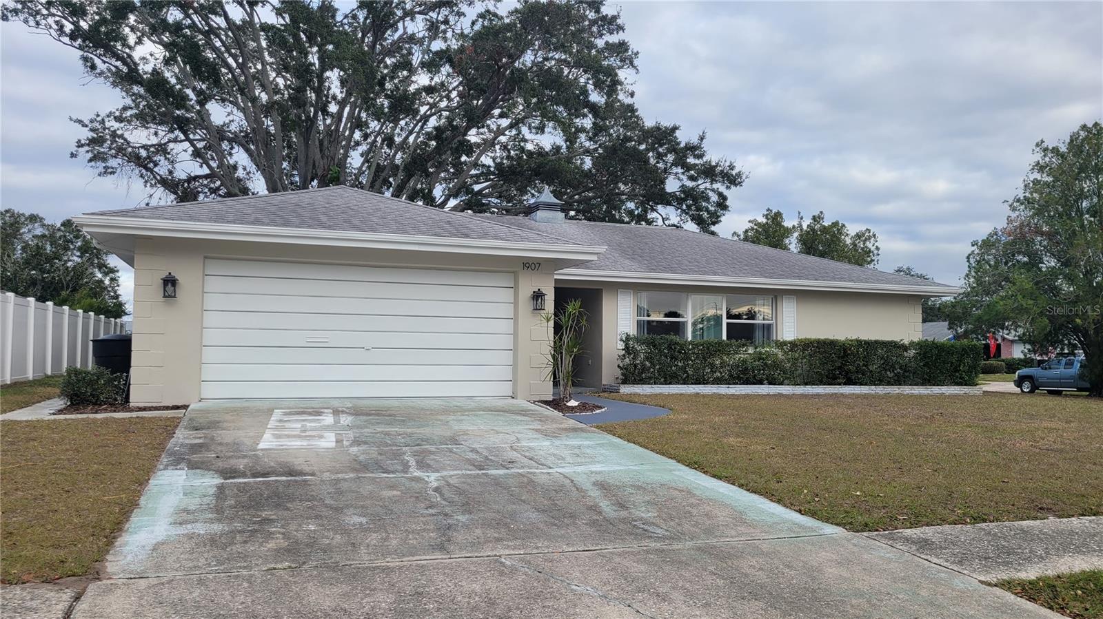 1907 CLEARVIEW LAKE DR, CLEARWATER, FL, 33755
