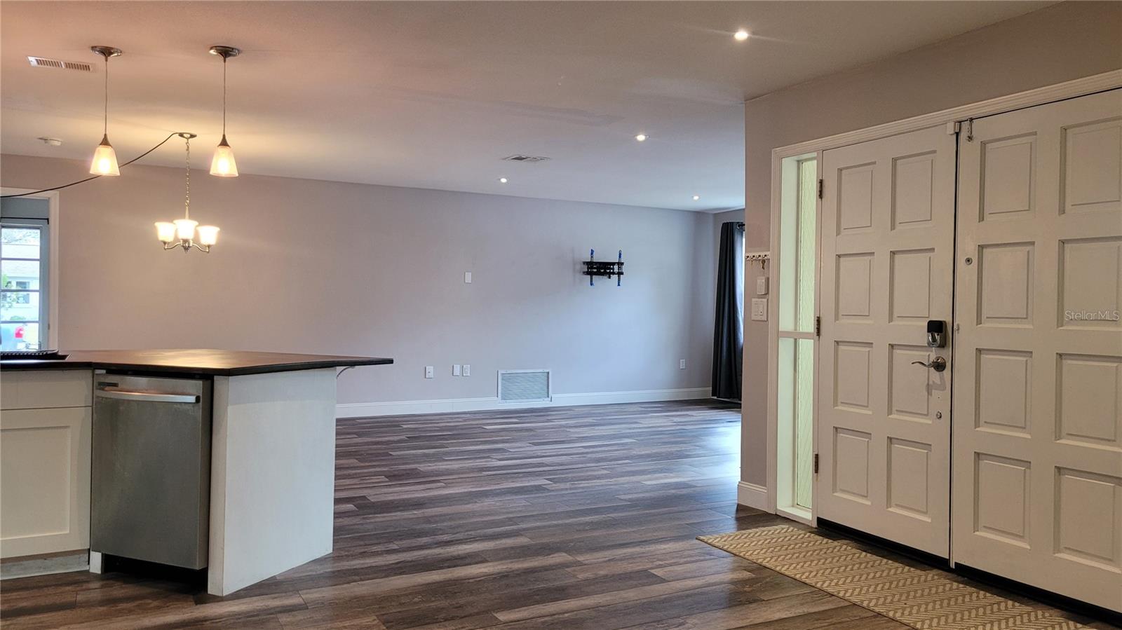 1907 CLEARVIEW LAKE DR, CLEARWATER, FL, 33755