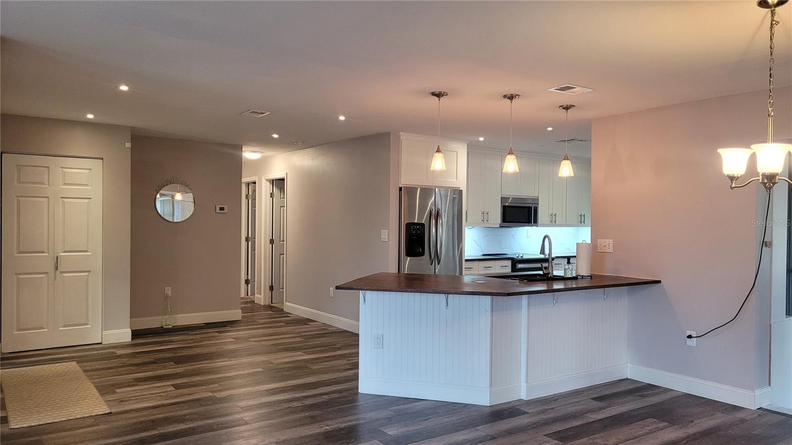 1907 CLEARVIEW LAKE DR, CLEARWATER, FL, 33755