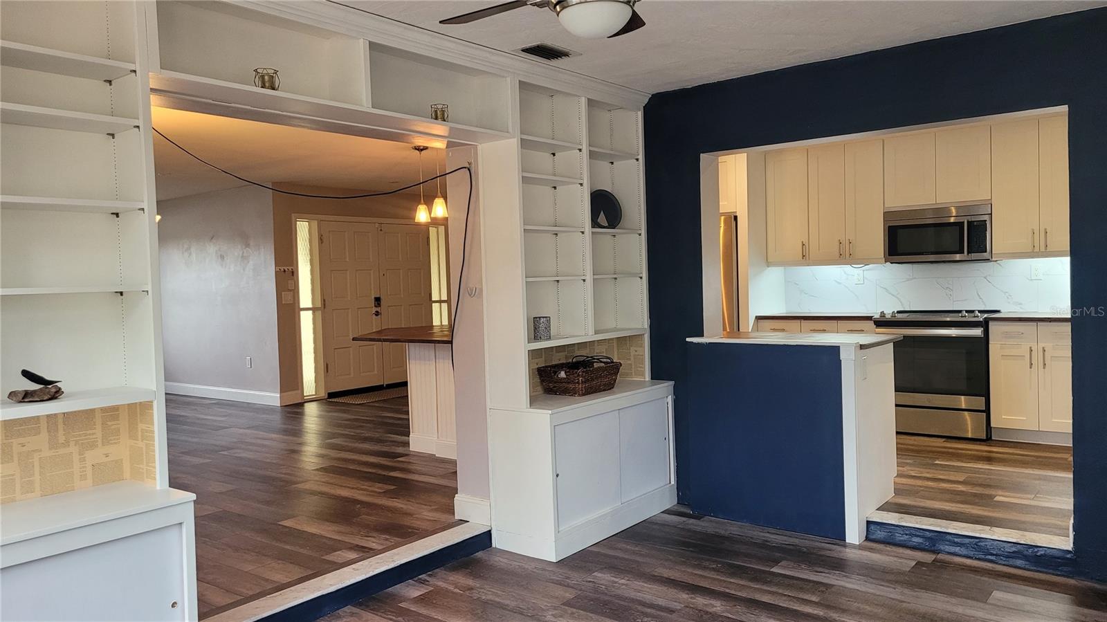 1907 CLEARVIEW LAKE DR, CLEARWATER, FL, 33755