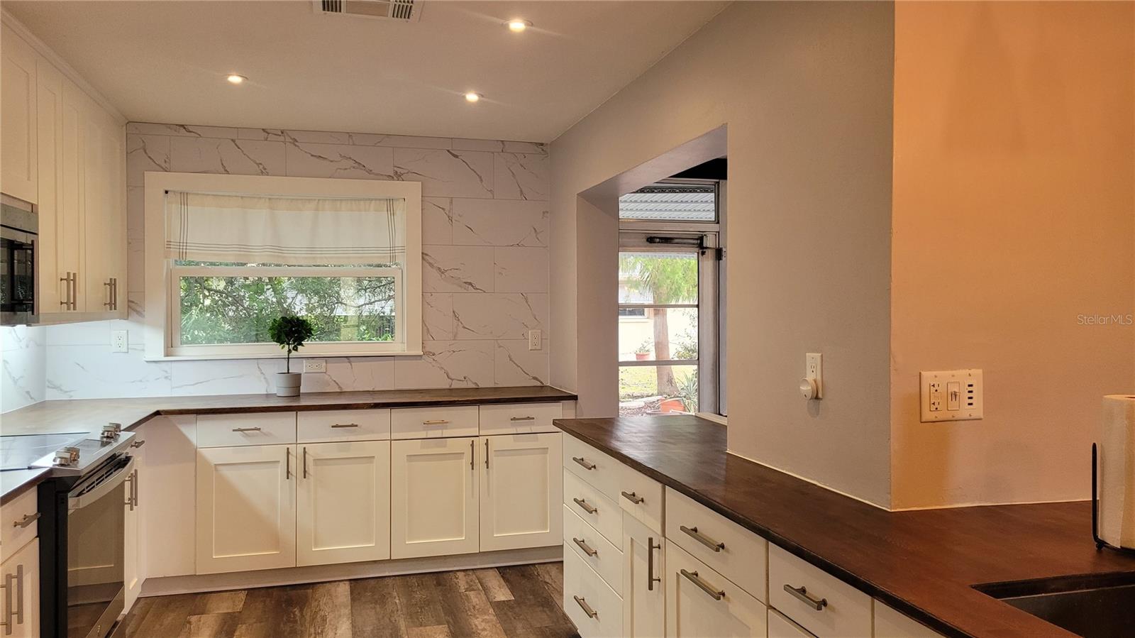 1907 CLEARVIEW LAKE DR, CLEARWATER, FL, 33755