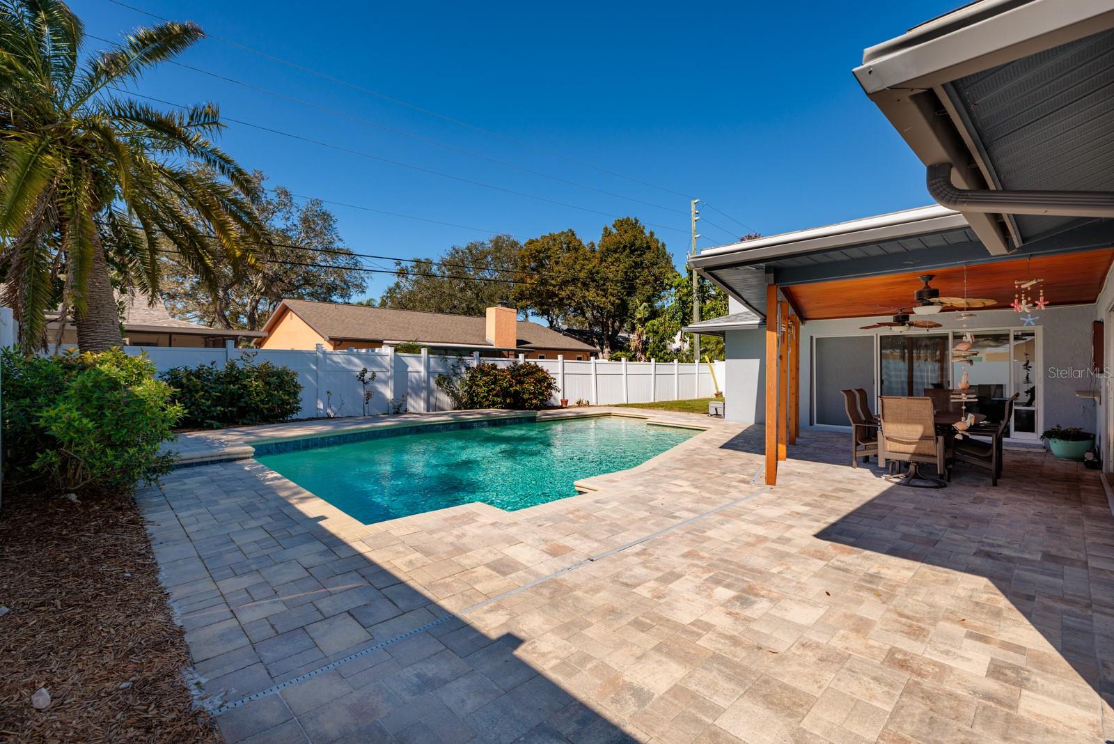 9372 121ST ST, SEMINOLE, FL, 33772