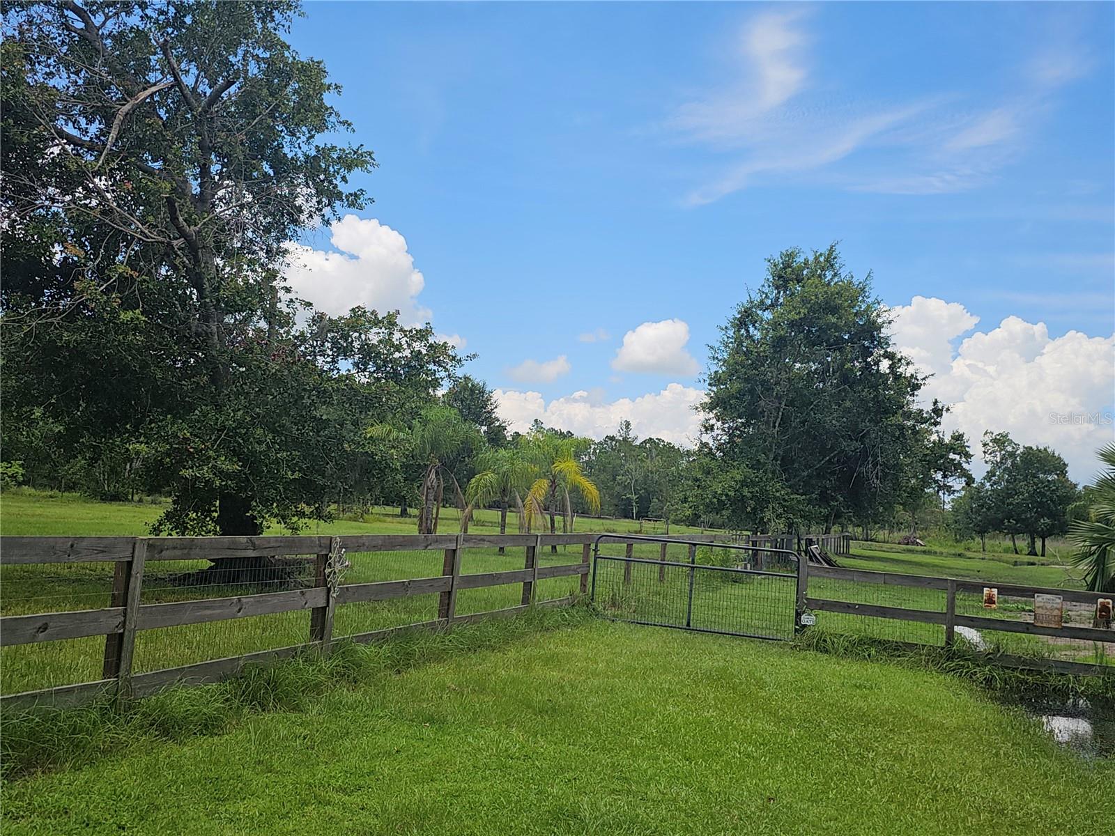 208 LIMPKIN LN, FROSTPROOF, FL, 33843