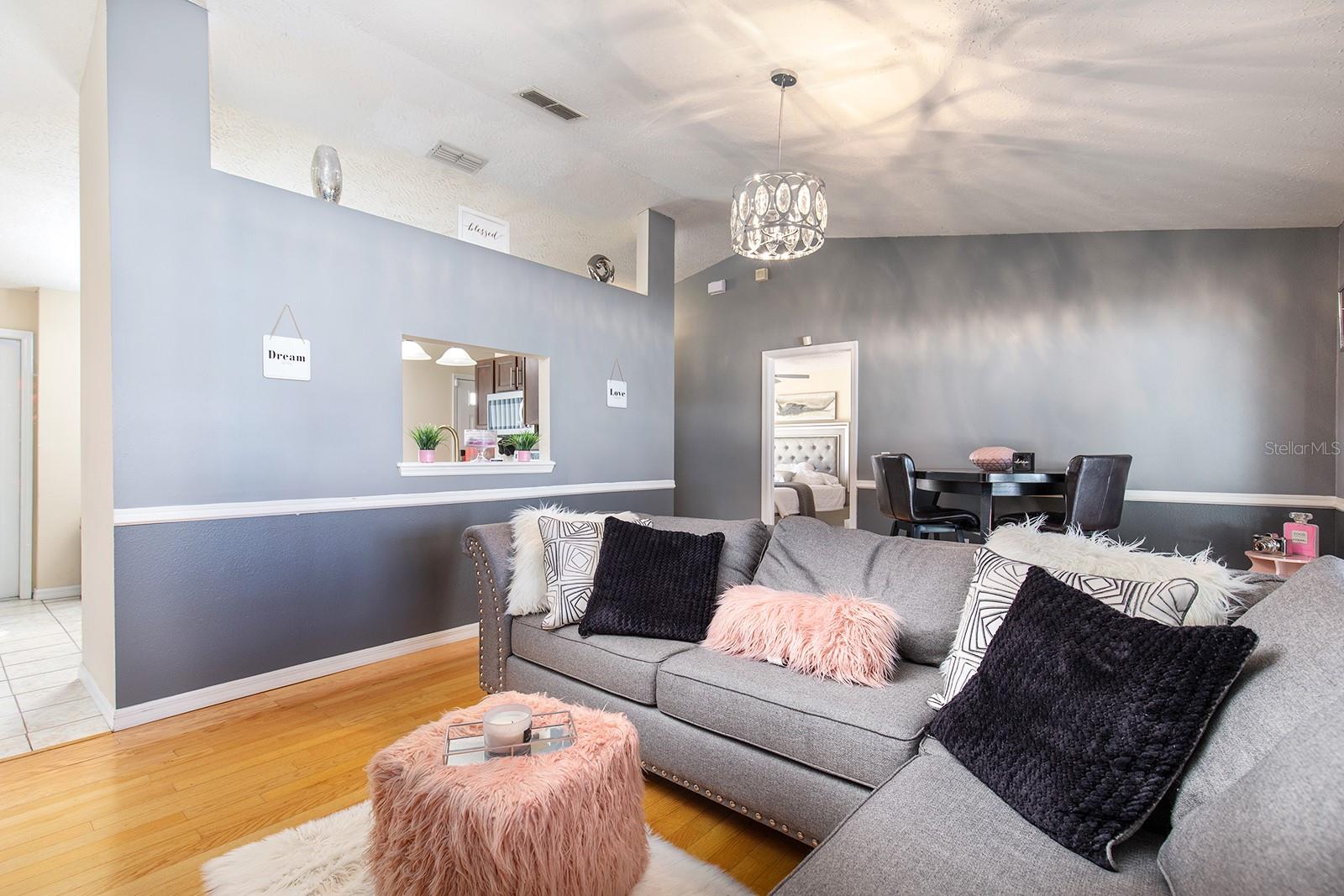 652 MOUNTAIN WAY AVE, DELTONA, FL, 32738