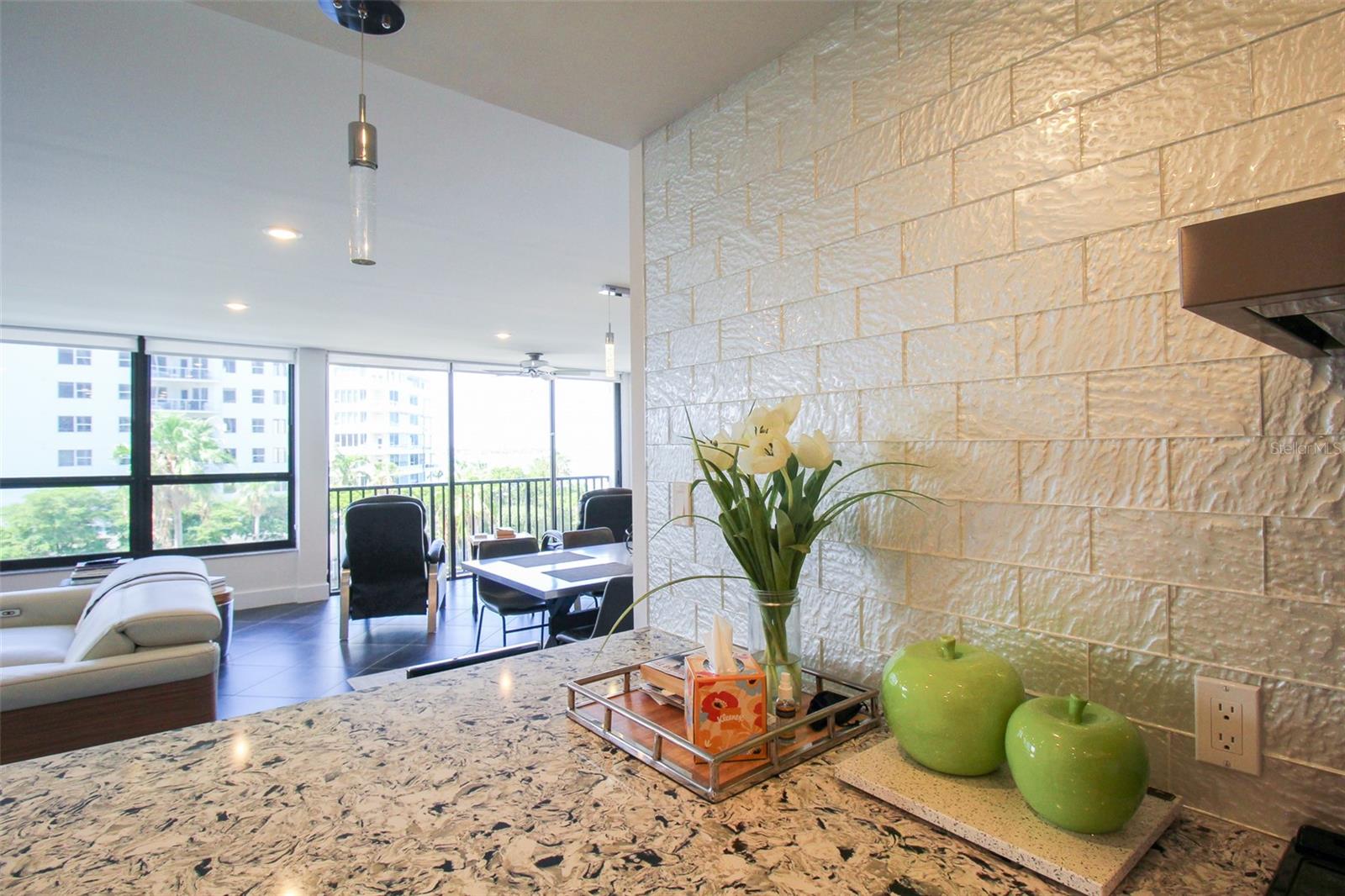 11 SUNSET DR #304, SARASOTA, FL, 34236