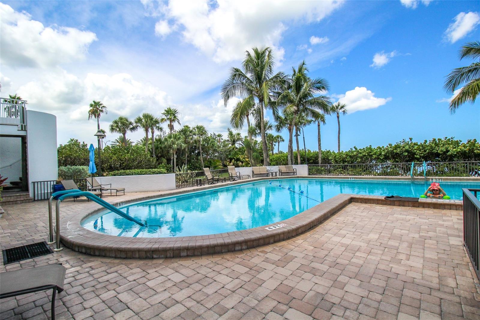 11 SUNSET DR #304, SARASOTA, FL, 34236