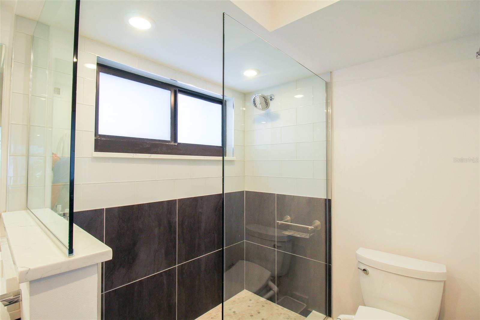 11 SUNSET DR #304, SARASOTA, FL, 34236