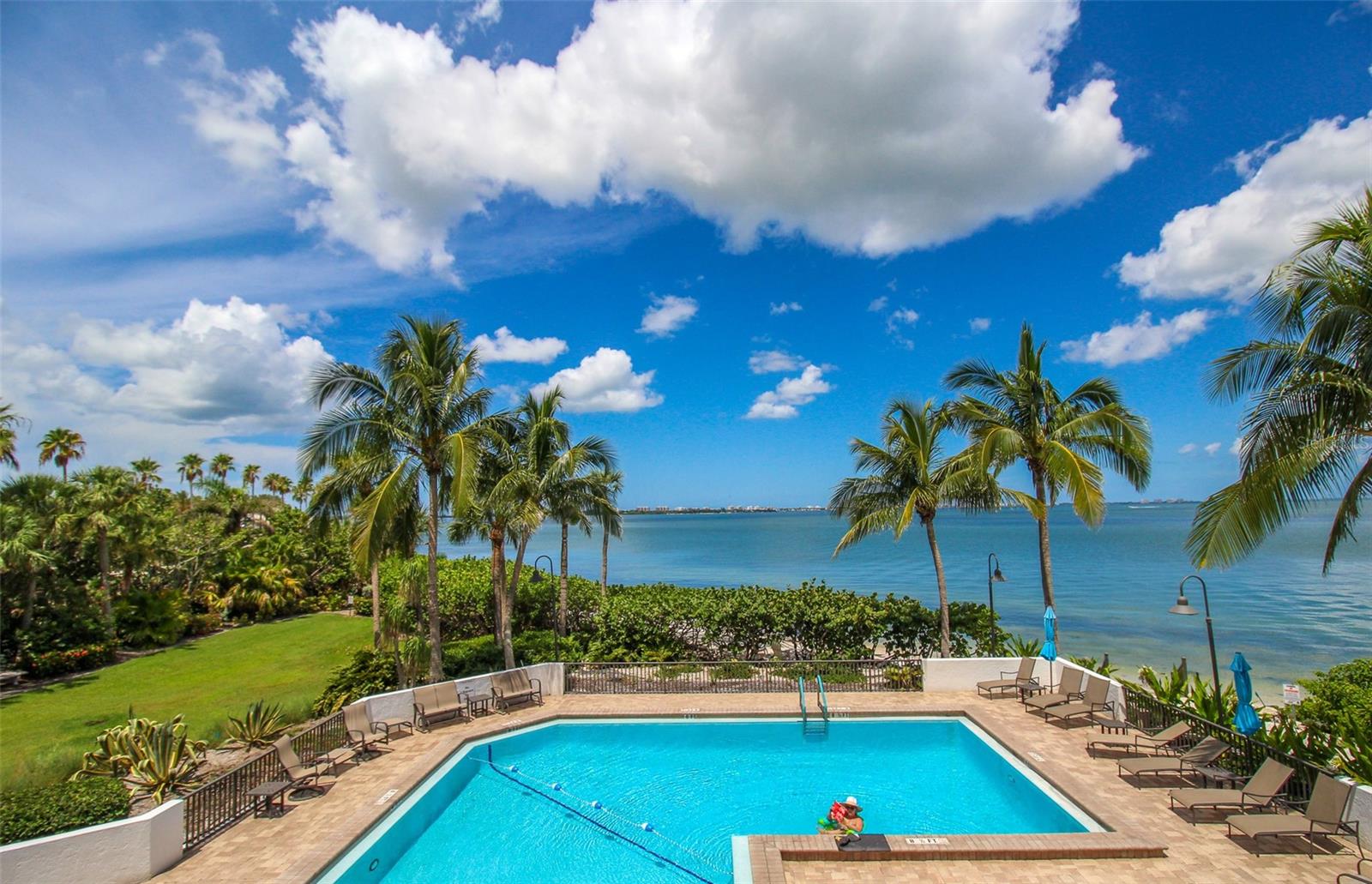 11 SUNSET DR #304, SARASOTA, FL, 34236