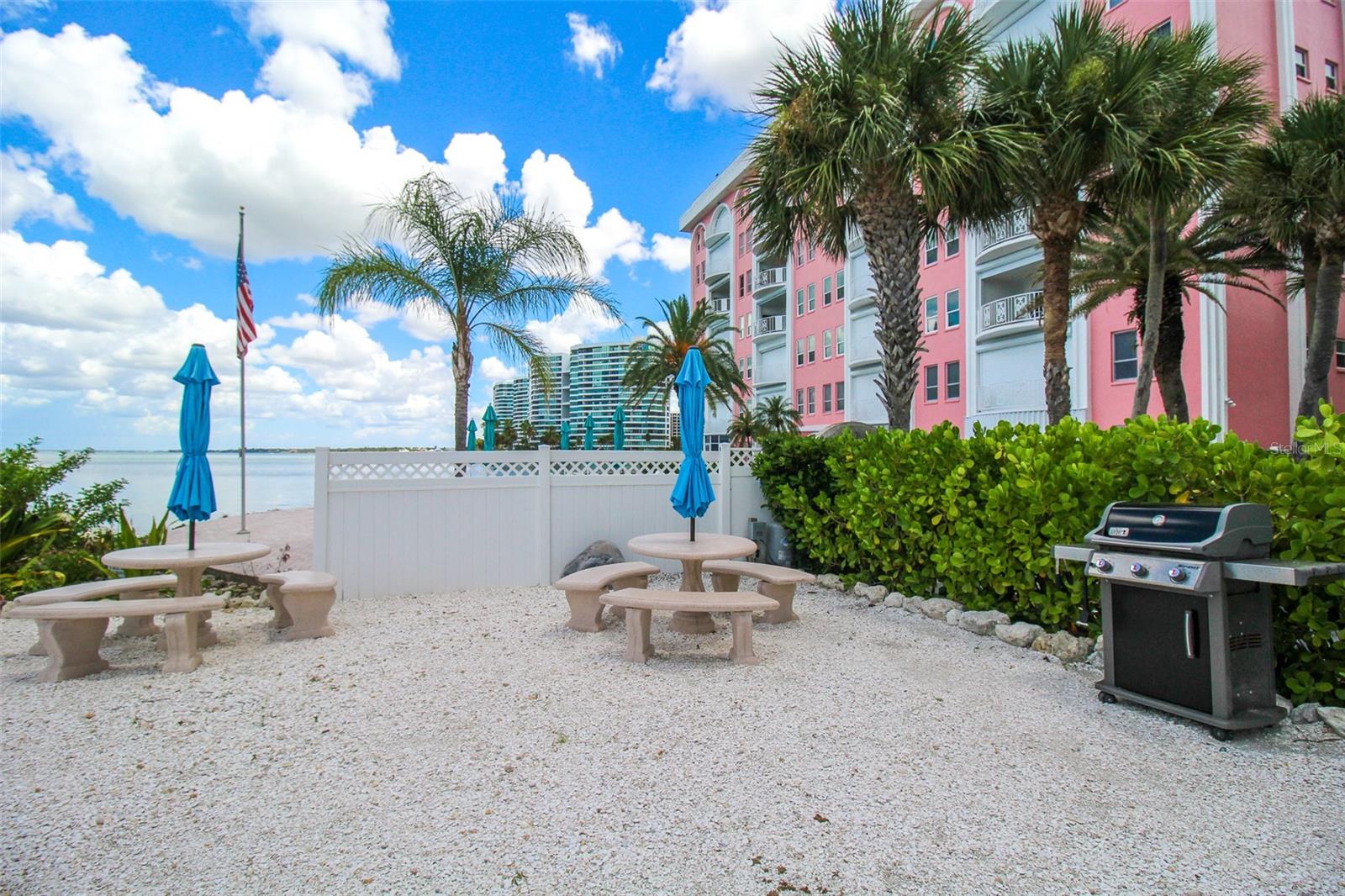 11 SUNSET DR #304, SARASOTA, FL, 34236