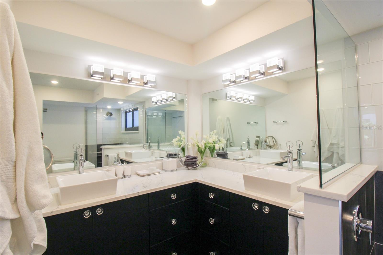 11 SUNSET DR #304, SARASOTA, FL, 34236