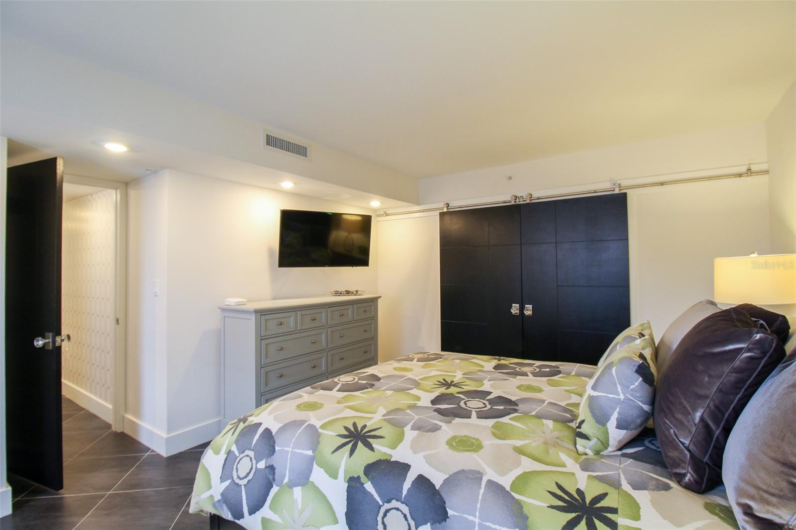 11 SUNSET DR #304, SARASOTA, FL, 34236