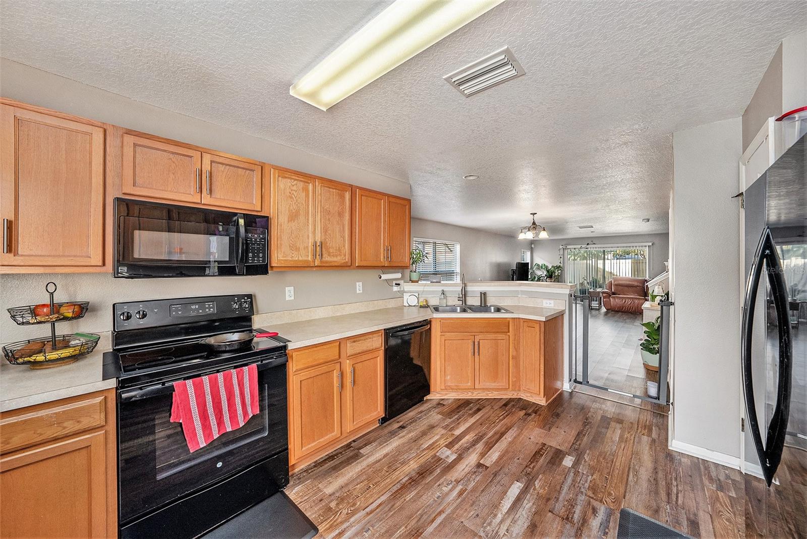 8729 SHELDON CREEK BLVD, TAMPA, FL, 33615