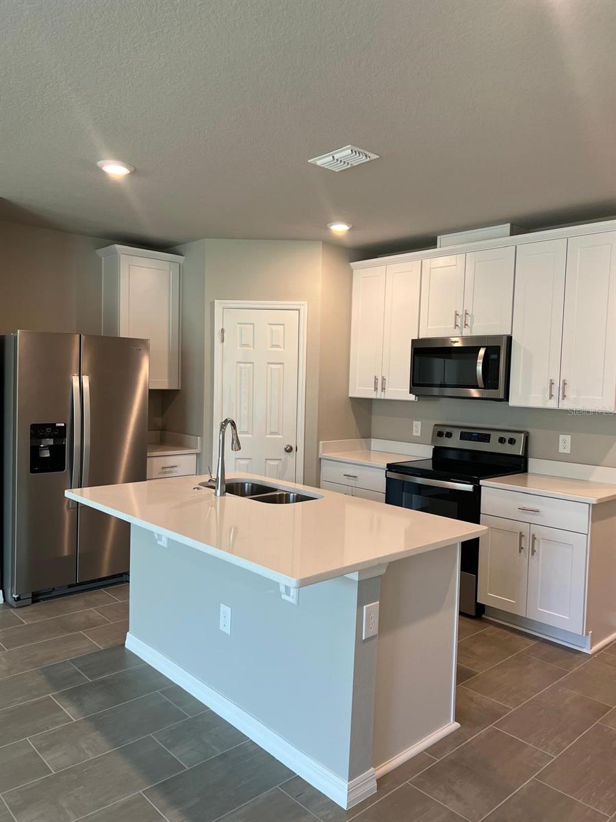 519 LEGACY LOOP, DAVENPORT, FL, 33896