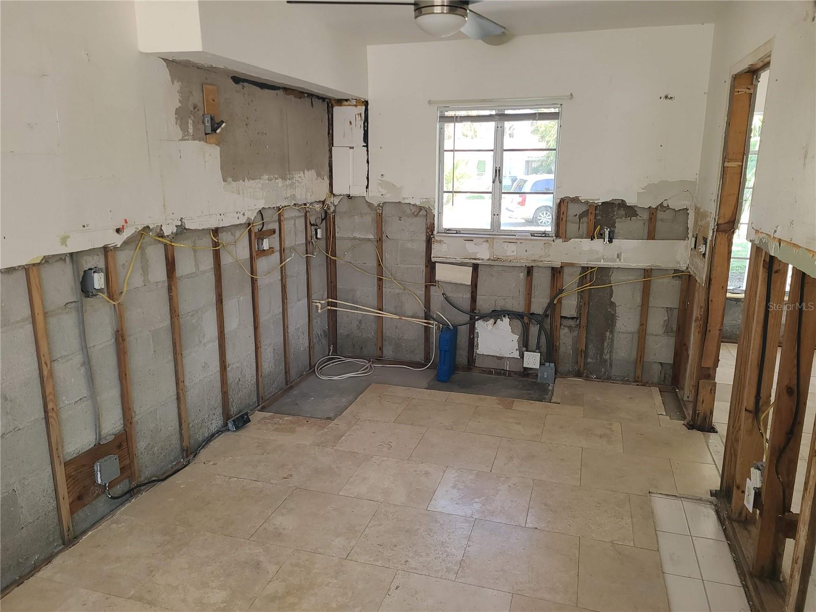 812 BOHENIA CIR N, CLEARWATER BEACH, FL, 33767