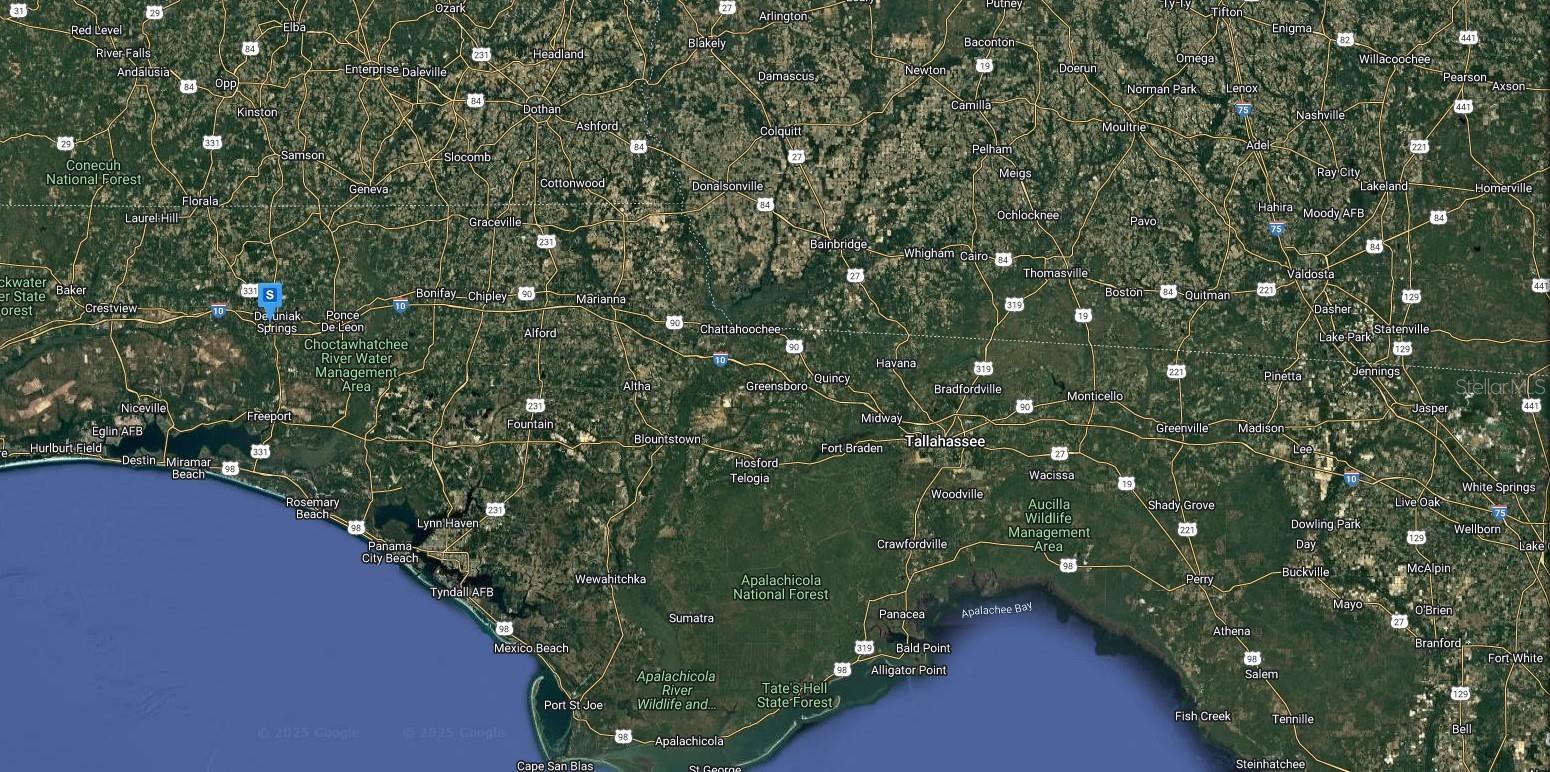 208 COUNTRY MANOR RD, DEFUNIAK SPRINGS, FL, 32435