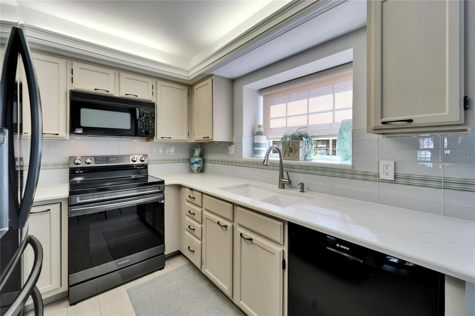 17960 GULF BLVD #103, REDINGTON SHORES, FL, 33708
