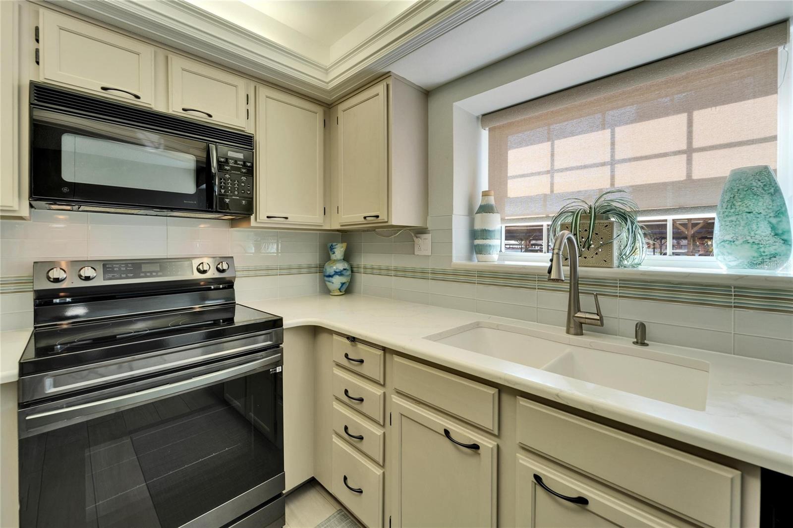 17960 GULF BLVD #103, REDINGTON SHORES, FL, 33708