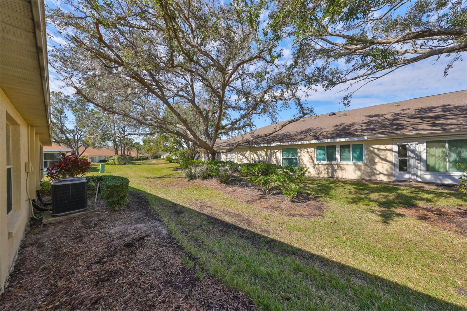 2405 NEW HAVEN CIR, SUN CITY CENTER, FL, 33573