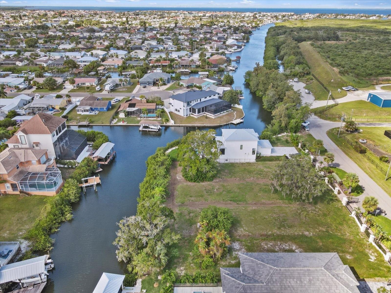 552 ESTUARY SHORE LN, APOLLO BEACH, FL, 33572