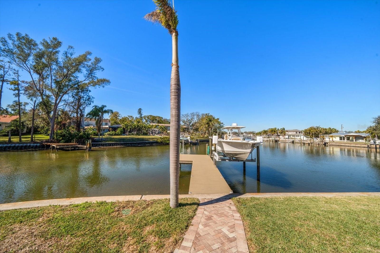 3998 SOUTH CIR, LARGO, FL, 33774