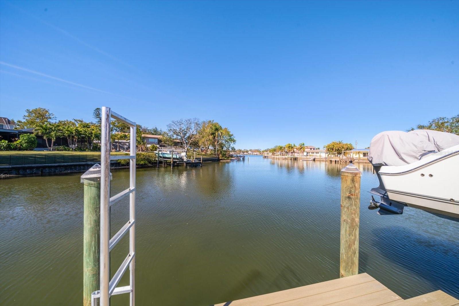 3998 SOUTH CIR, LARGO, FL, 33774