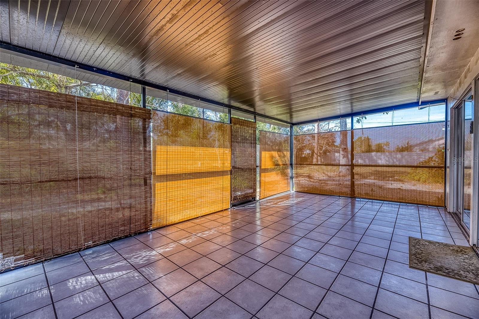 3120 PINE TREE DR, EDGEWATER, FL, 32141