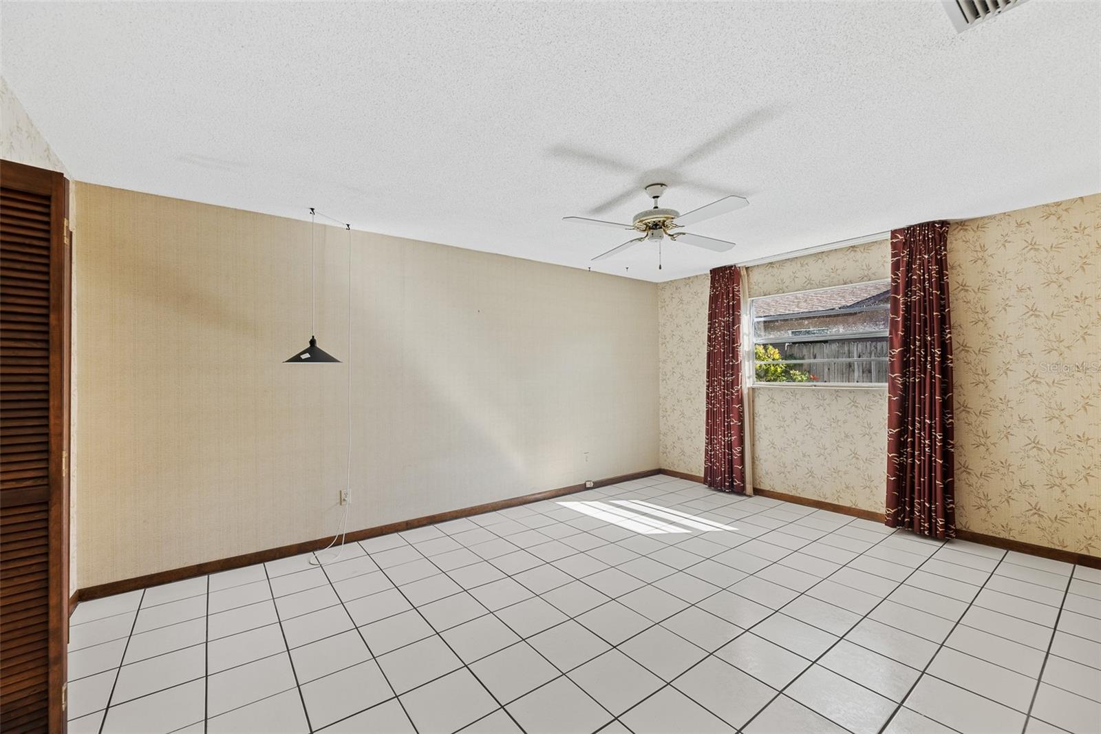 3120 PINE TREE DR, EDGEWATER, FL, 32141