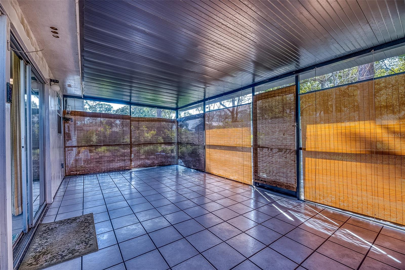 3120 PINE TREE DR, EDGEWATER, FL, 32141