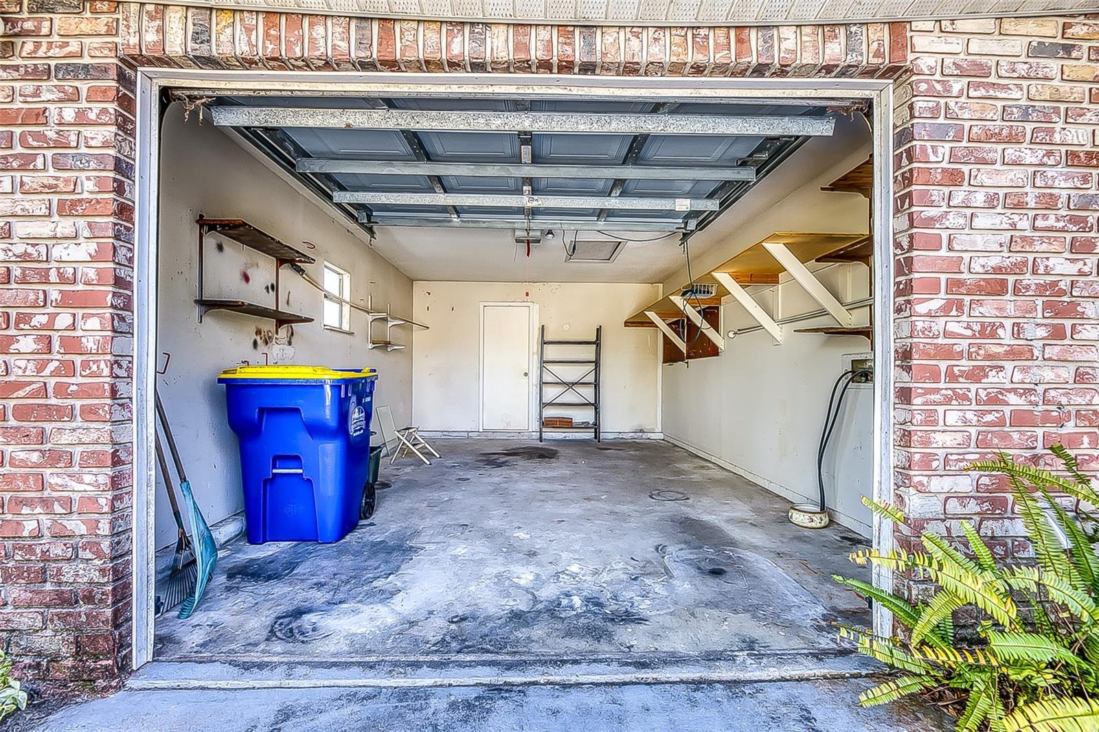 3120 PINE TREE DR, EDGEWATER, FL, 32141