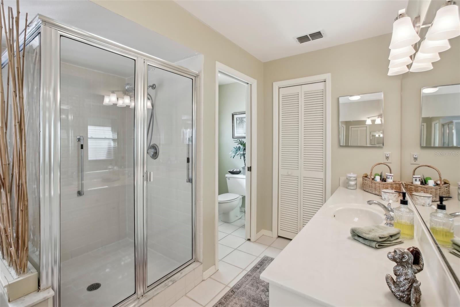1928 E VIEW DR, SUN CITY CENTER, FL, 33573