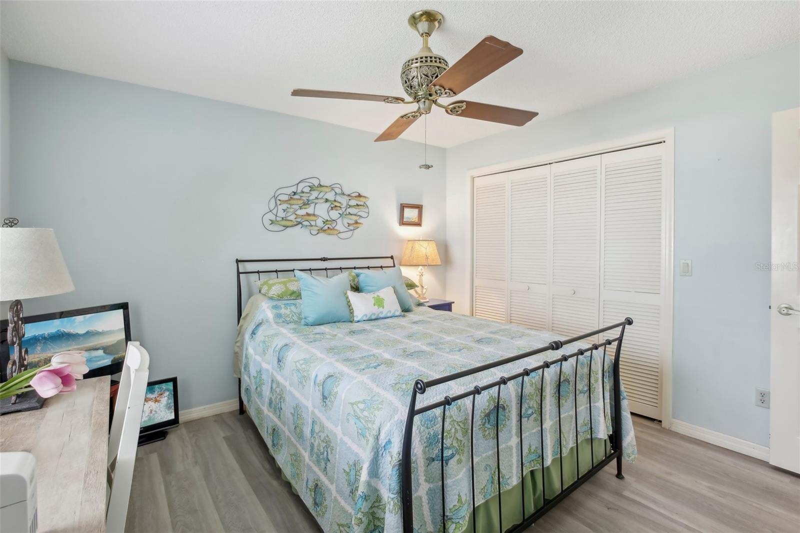 1928 E VIEW DR, SUN CITY CENTER, FL, 33573