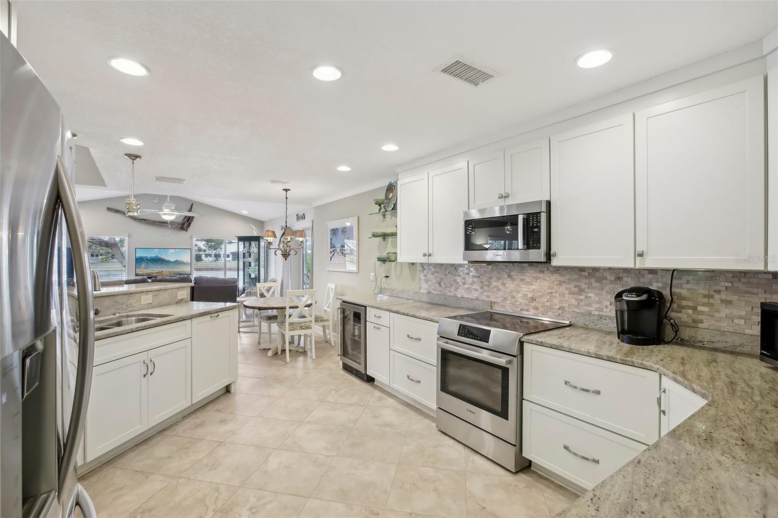 1928 E VIEW DR, SUN CITY CENTER, FL, 33573
