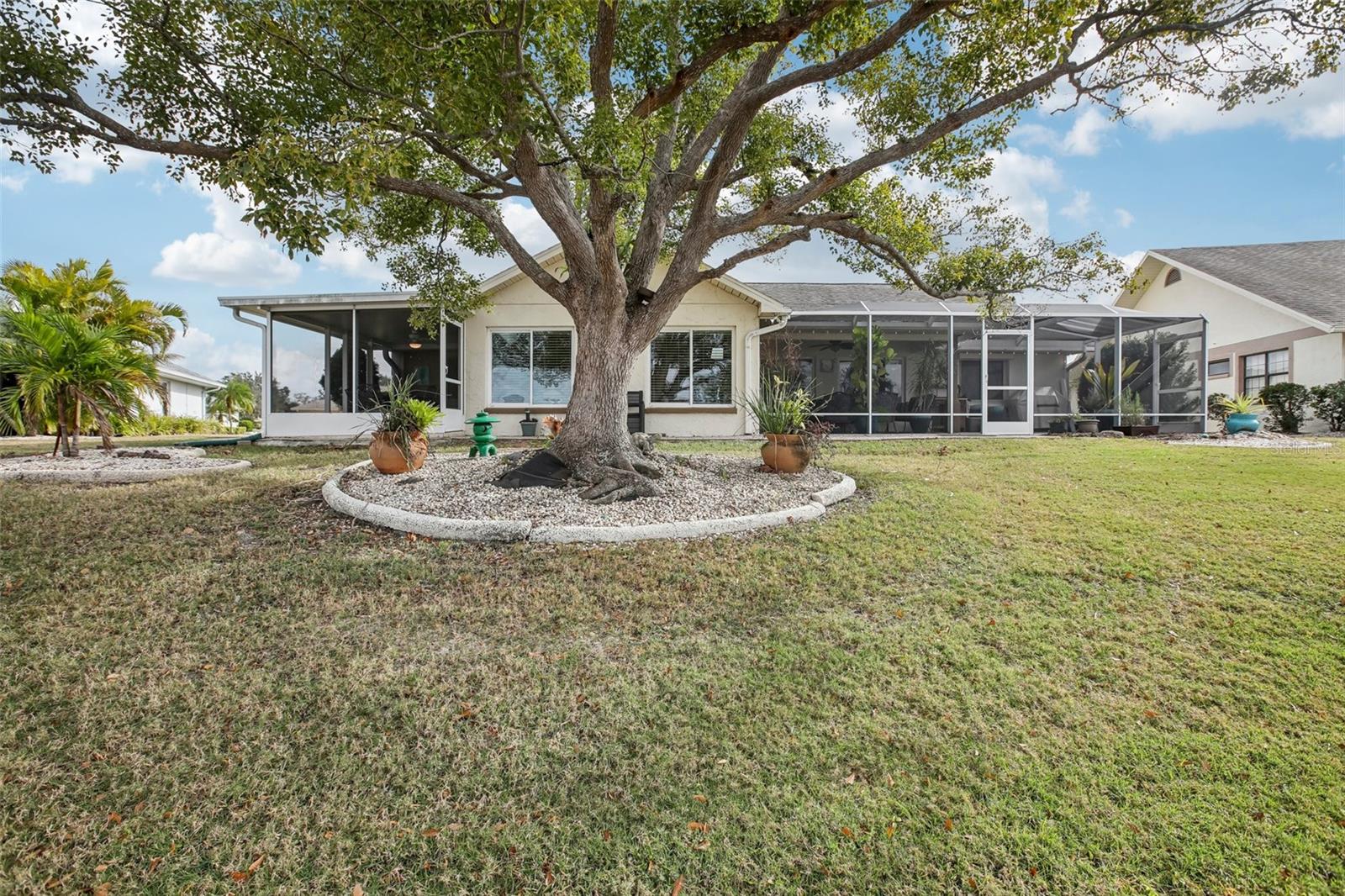 1928 E VIEW DR, SUN CITY CENTER, FL, 33573