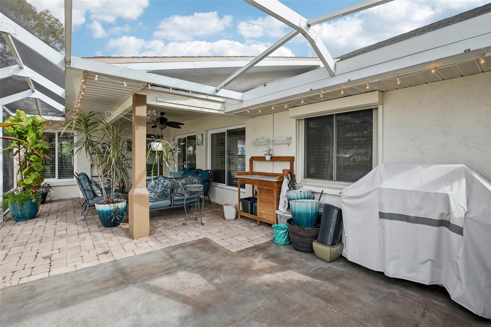 1928 E VIEW DR, SUN CITY CENTER, FL, 33573