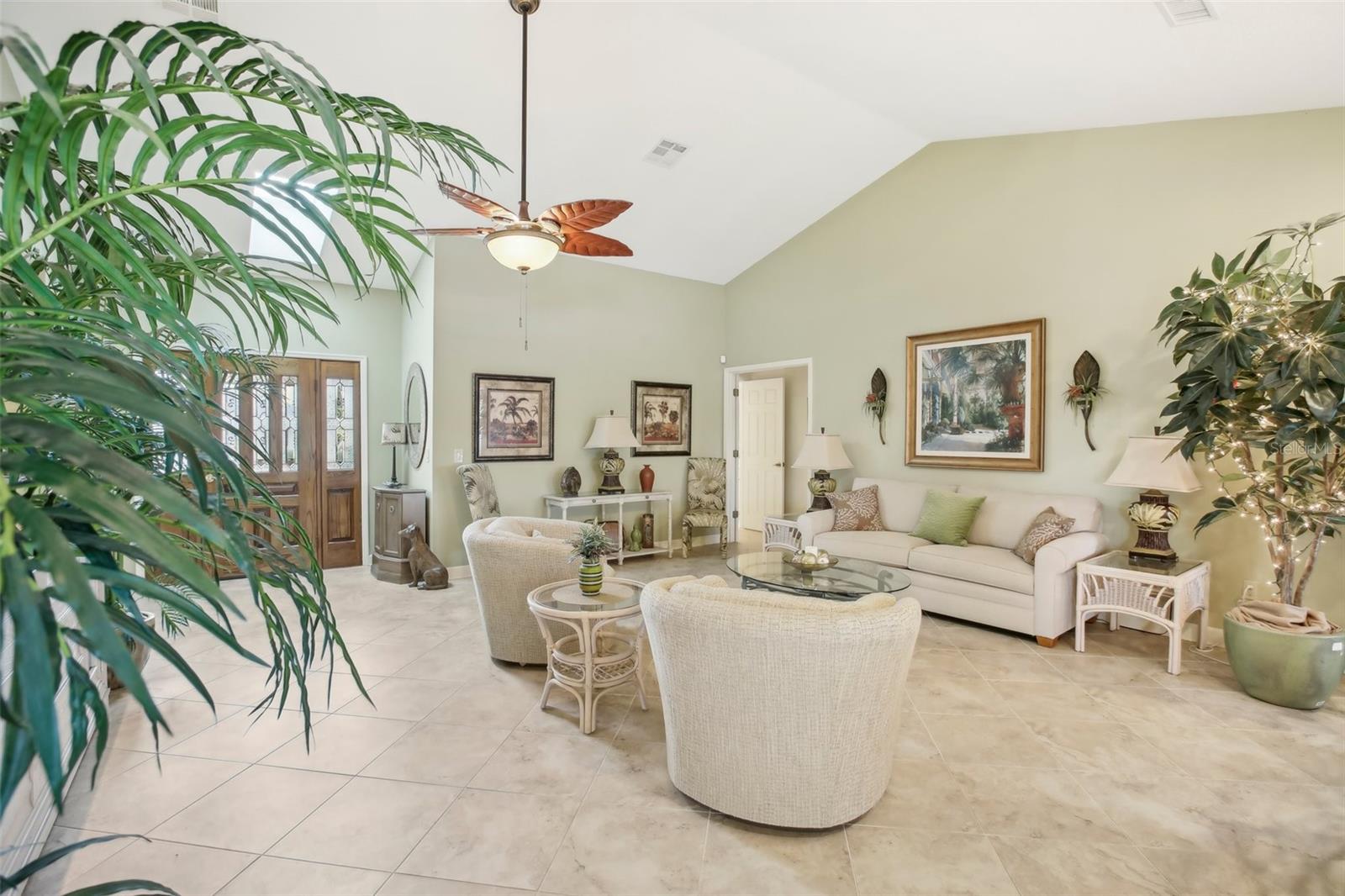 1928 E VIEW DR, SUN CITY CENTER, FL, 33573
