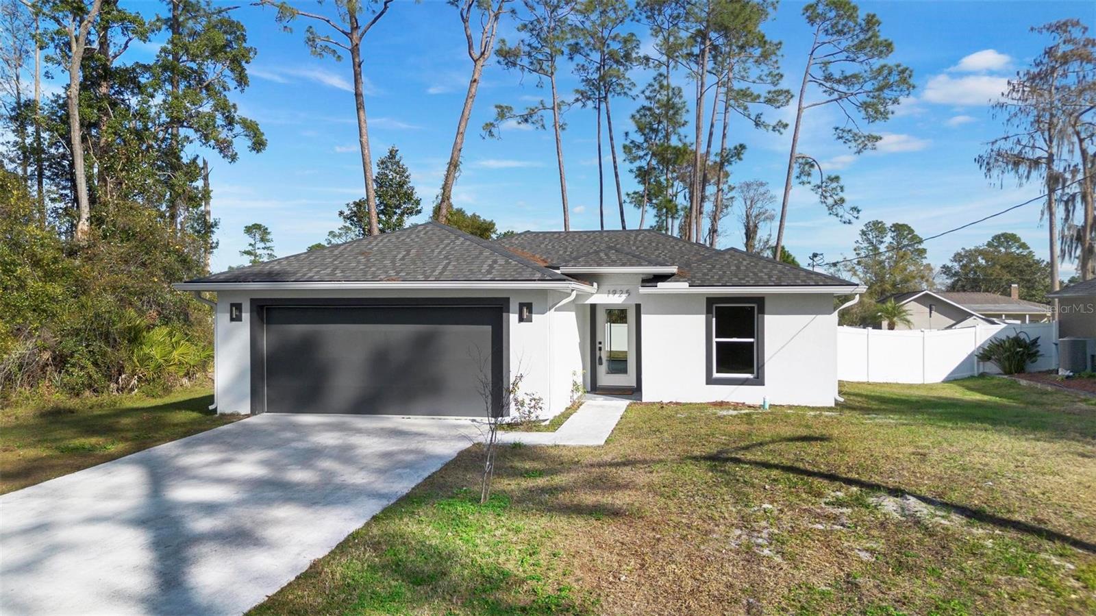 1925 1ST AVE, DELAND, FL, 32724