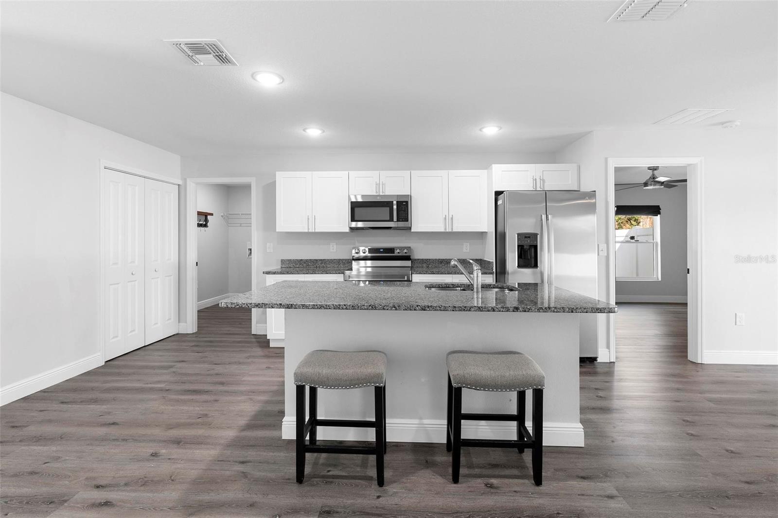 1925 1ST AVE, DELAND, FL, 32724