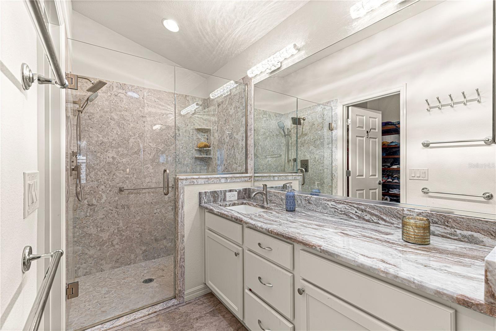 1941 YELLOW PINE PL, THE VILLAGES, FL, 32162