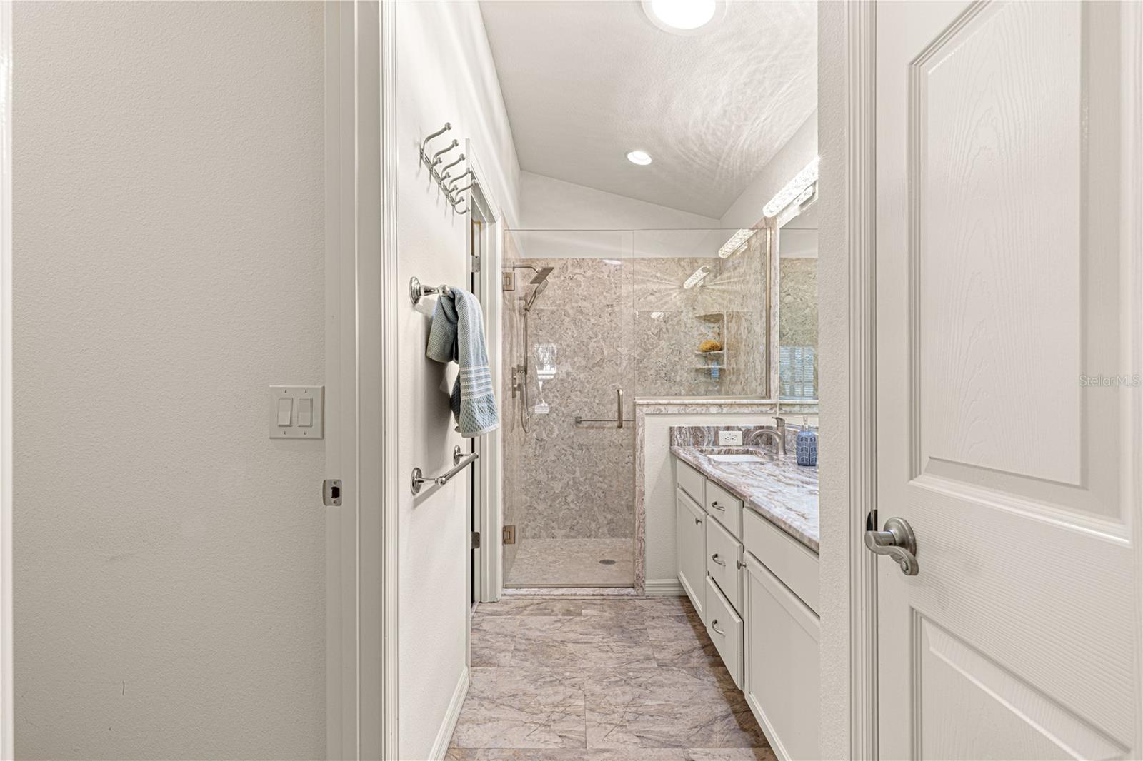 1941 YELLOW PINE PL, THE VILLAGES, FL, 32162