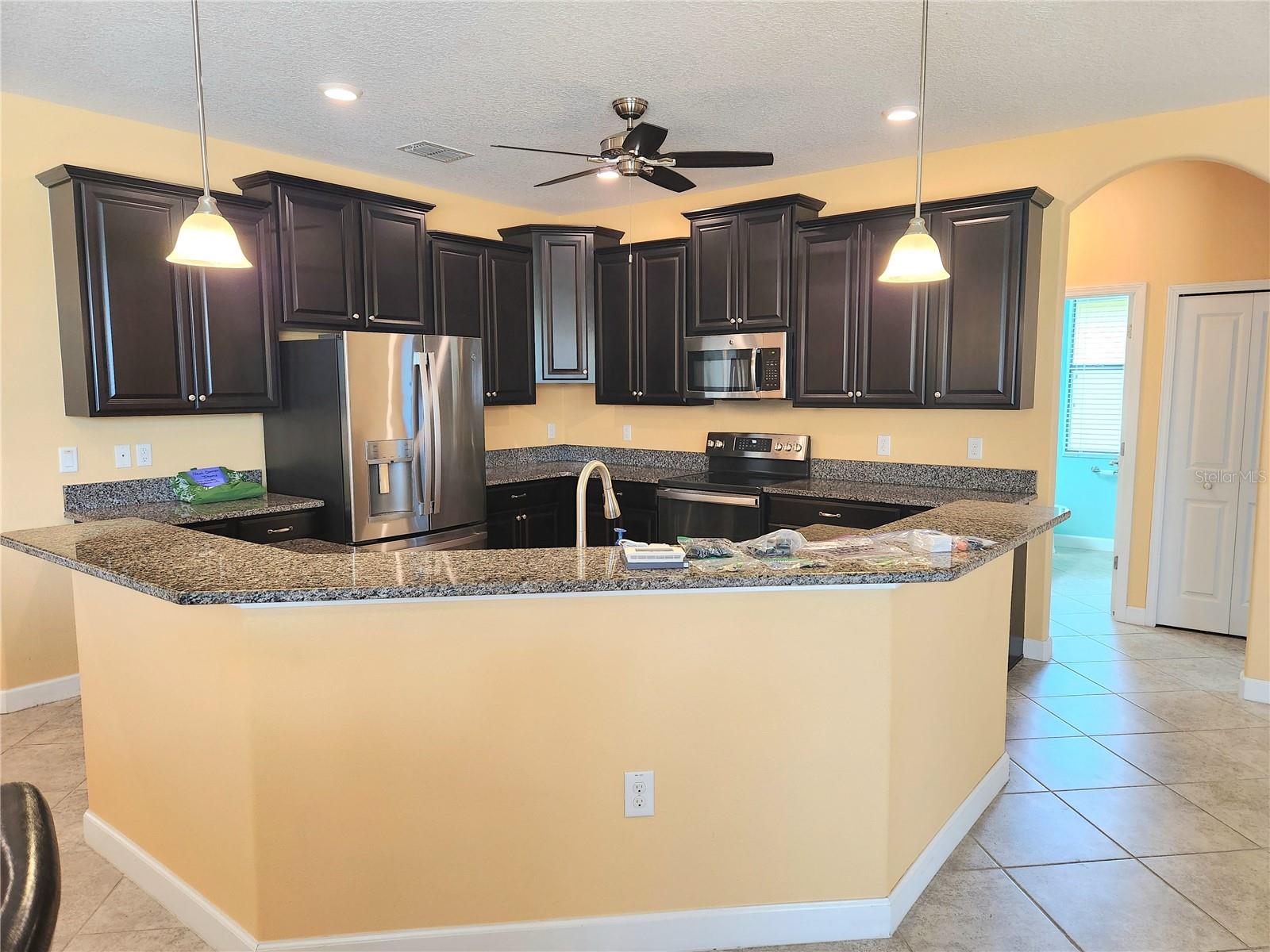 5011 JAGGED CLOUD DR, WIMAUMA, FL, 33598