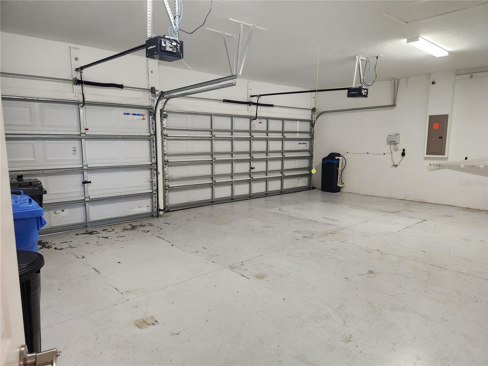 5011 JAGGED CLOUD DR, WIMAUMA, FL, 33598