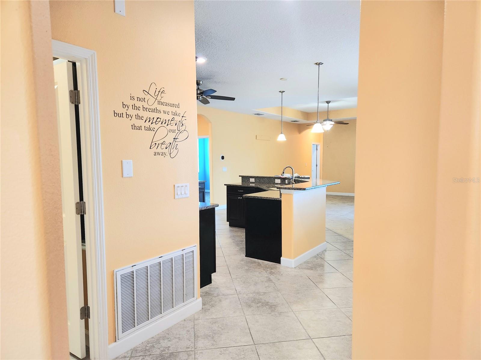 5011 JAGGED CLOUD DR, WIMAUMA, FL, 33598