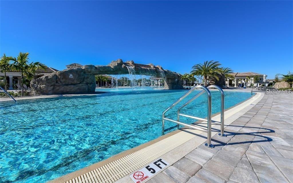 5806 WAKE FOREST RUN #101, BRADENTON, FL, 34211