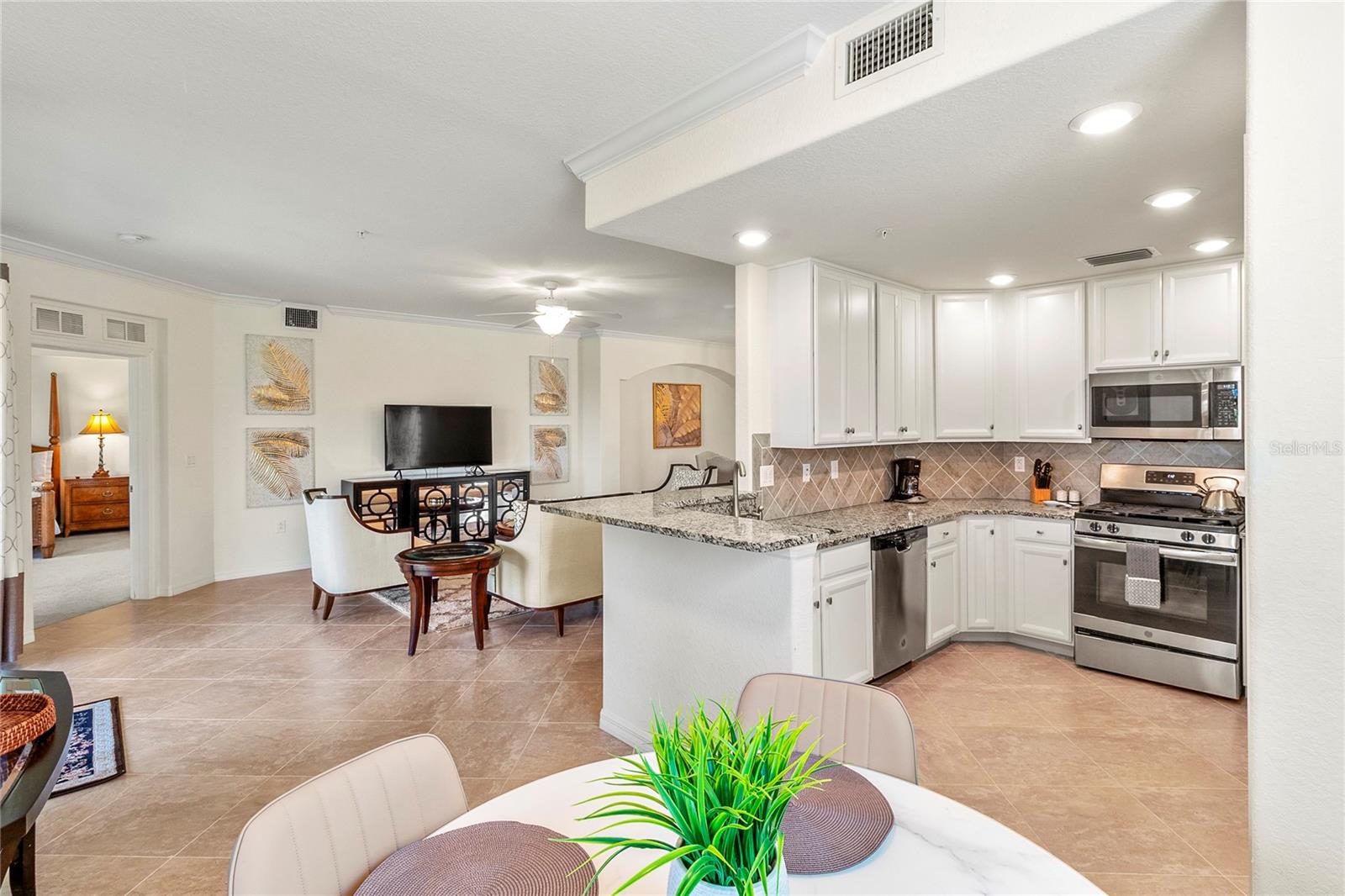 5806 WAKE FOREST RUN #101, BRADENTON, FL, 34211