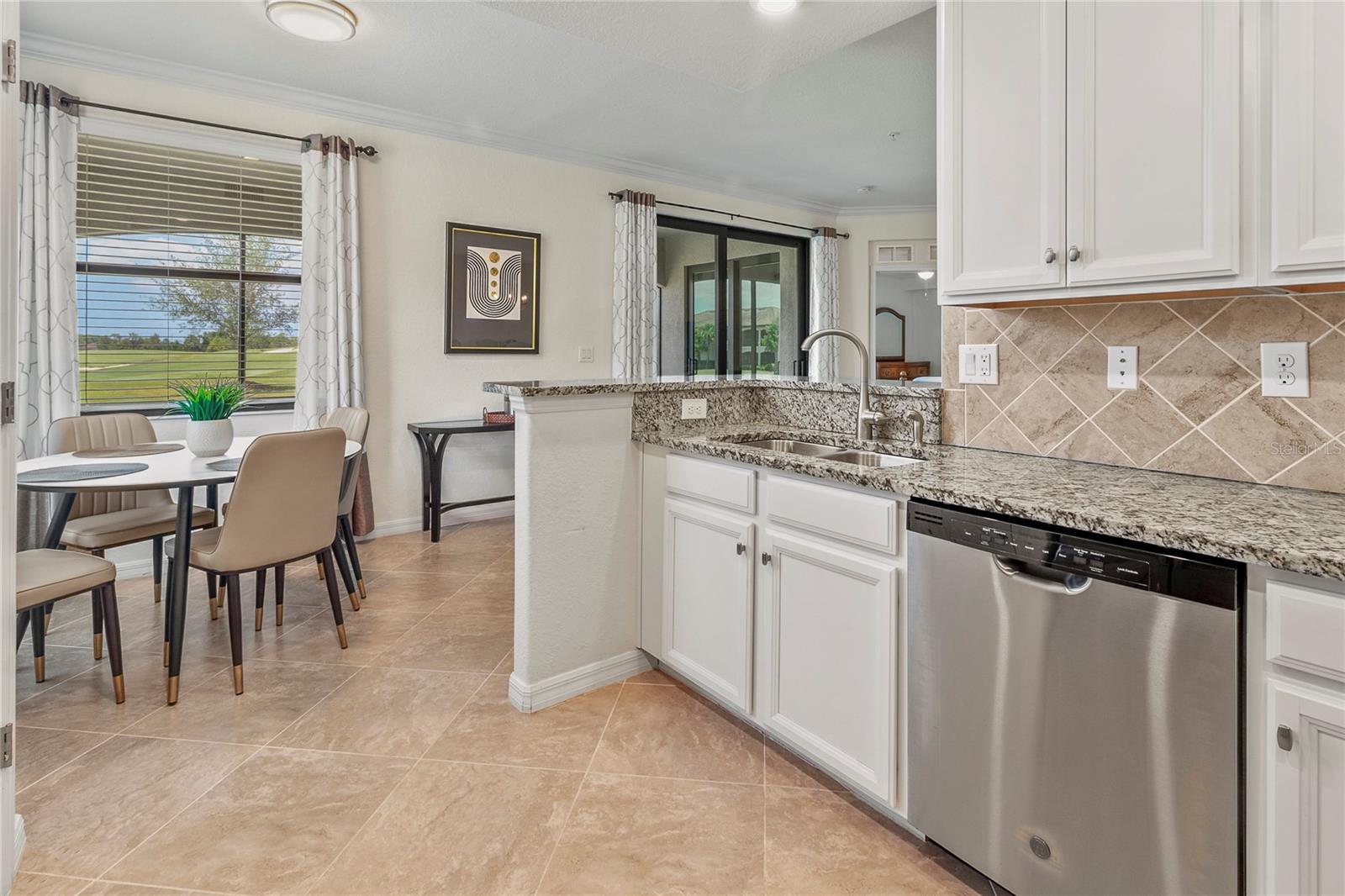 5806 WAKE FOREST RUN #101, BRADENTON, FL, 34211