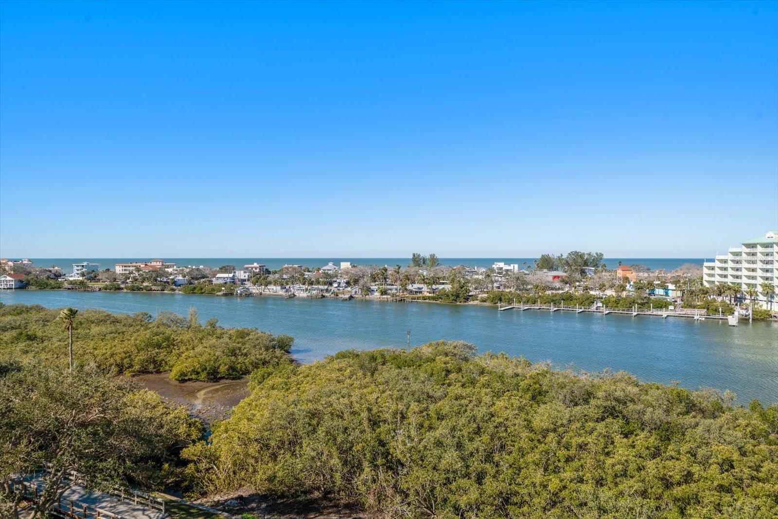 11730 SHIPWATCH DR #702, LARGO, FL, 33774